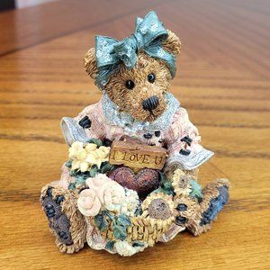 Boyds Bears Resin #2273 Justina "Message Bearer"